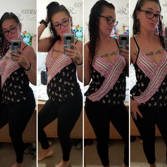 Meet your Posher, Meagan - Picture 3 of 5